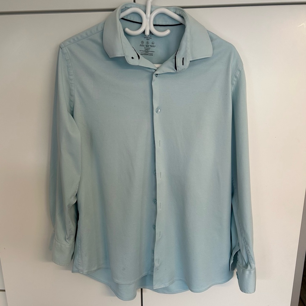 Hechter Paris Men’s Elegant Light Blue Button Up Shirt Size L 16-16.5” neck